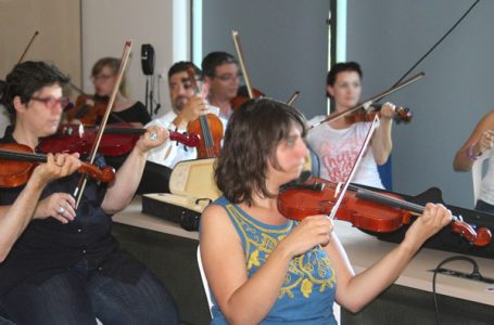 Team-building musical - Let's Perform together